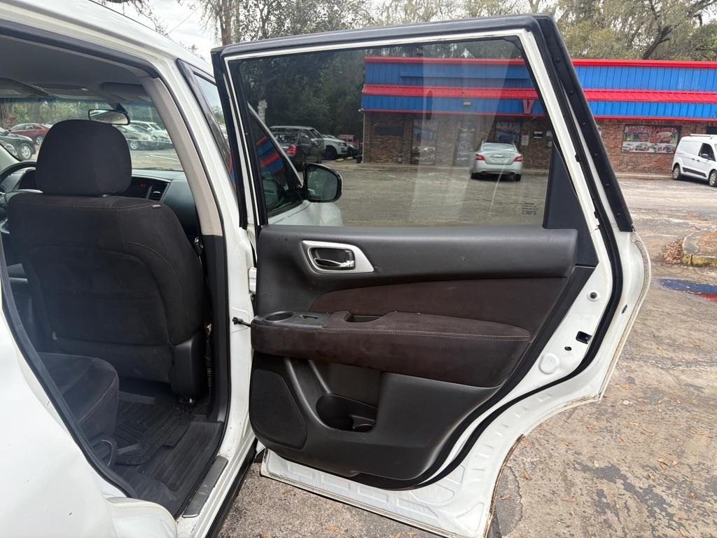 Nissan Pathfinder photo 15