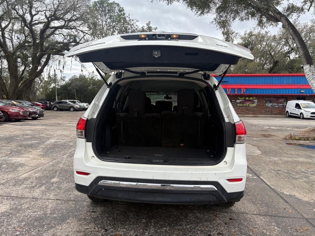 Nissan Pathfinder photo 17