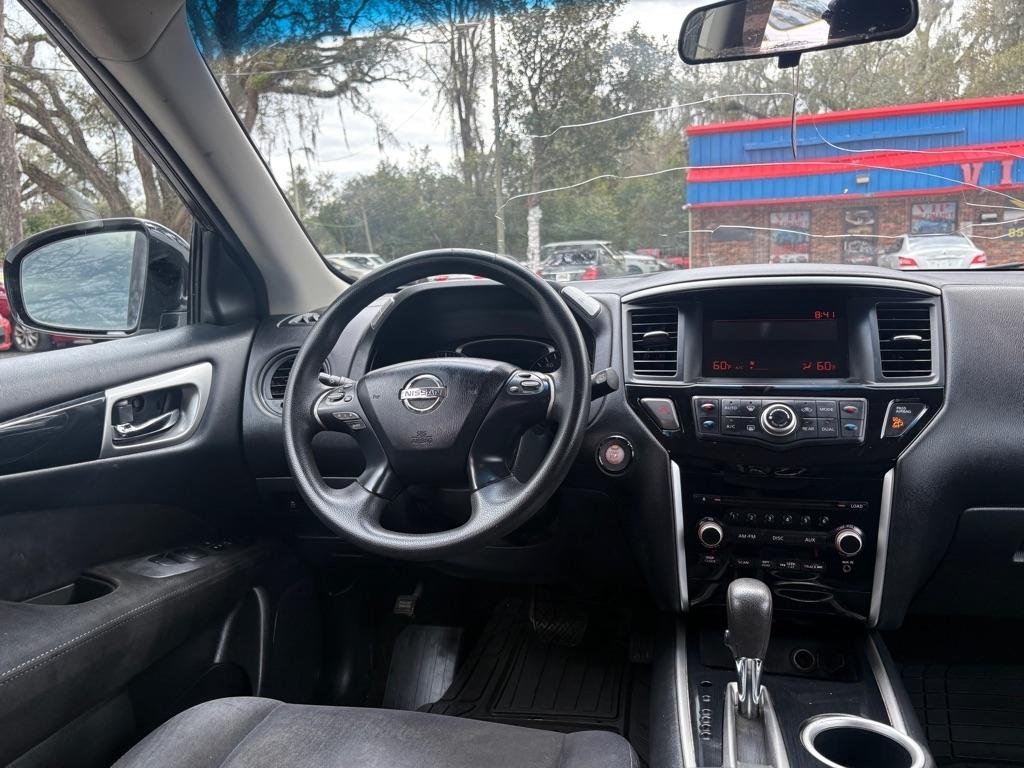 Nissan Pathfinder photo 19