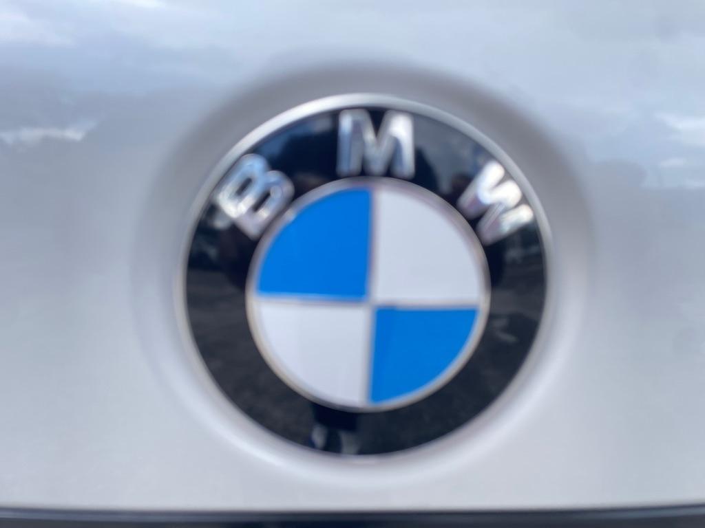 BMW 750i photo 5