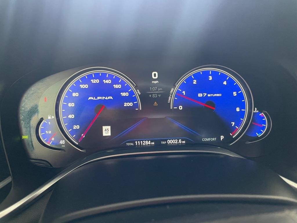 BMW 750i photo 6
