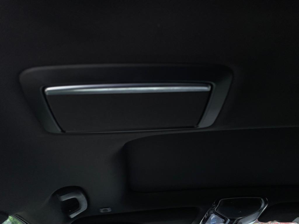 BMW 750i photo 20