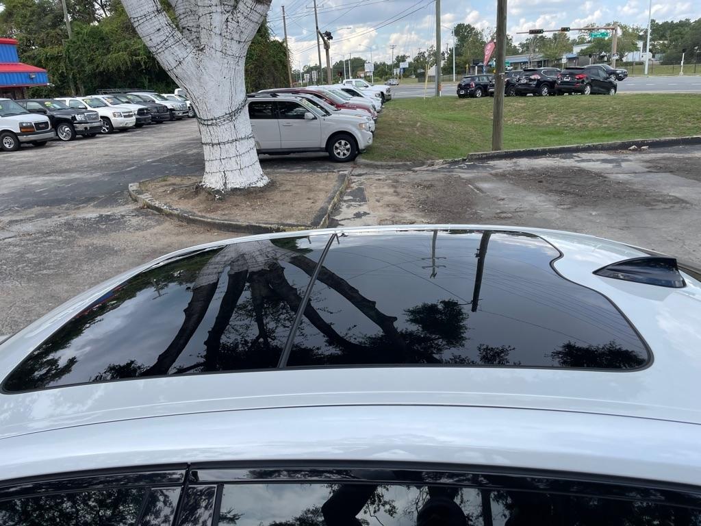 BMW 750i photo 24