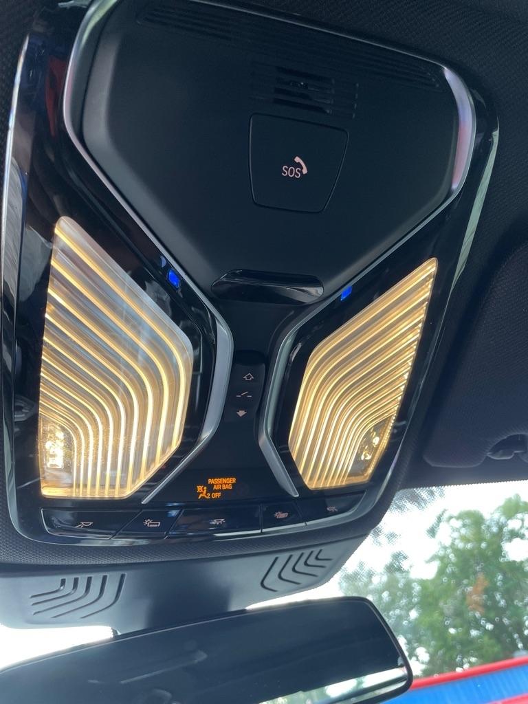 BMW 750i photo 26