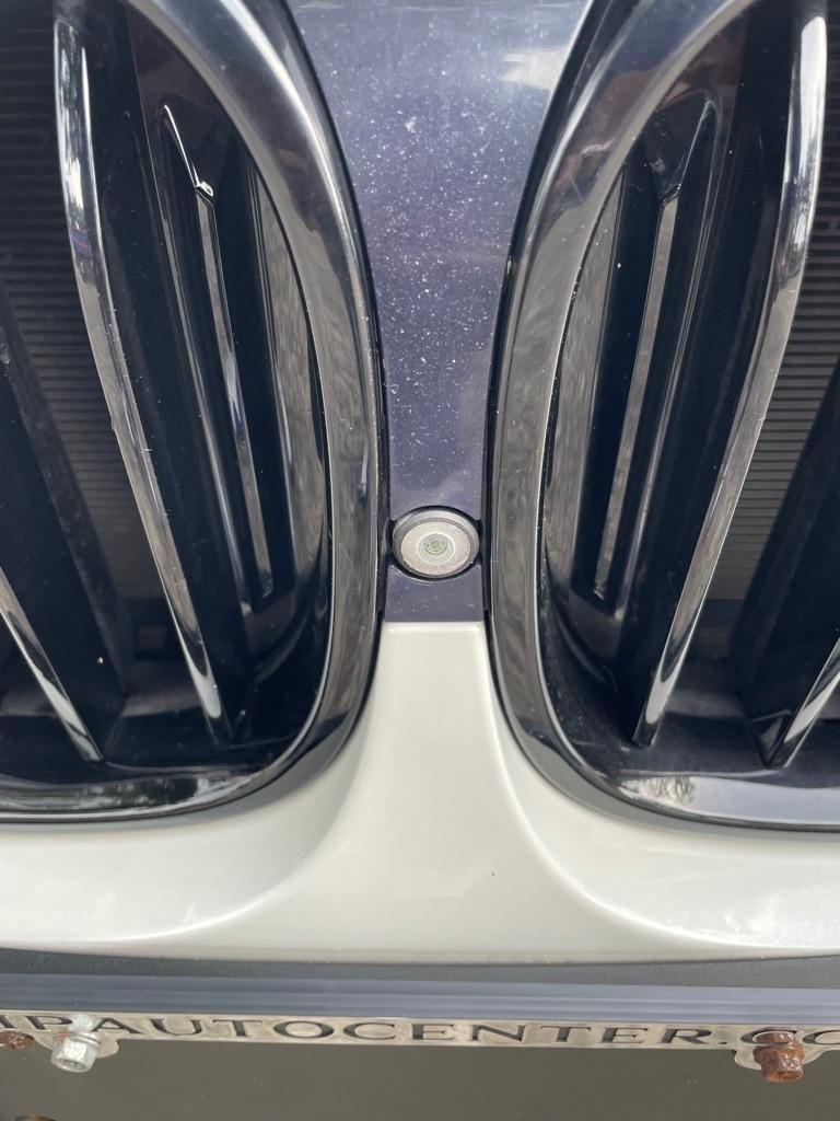 BMW 750i photo 28