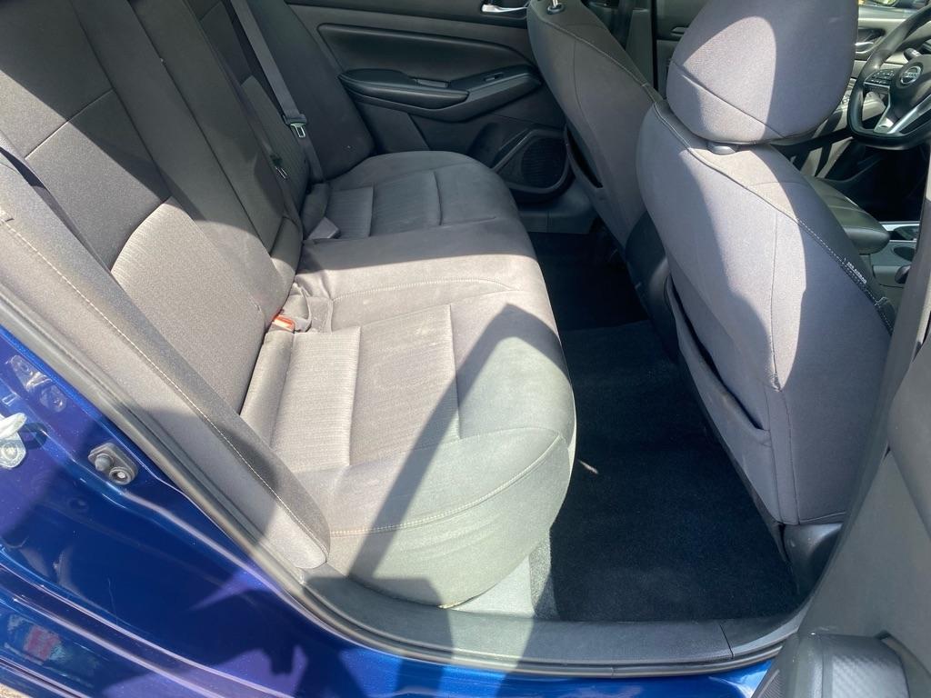 Nissan Altima photo 17