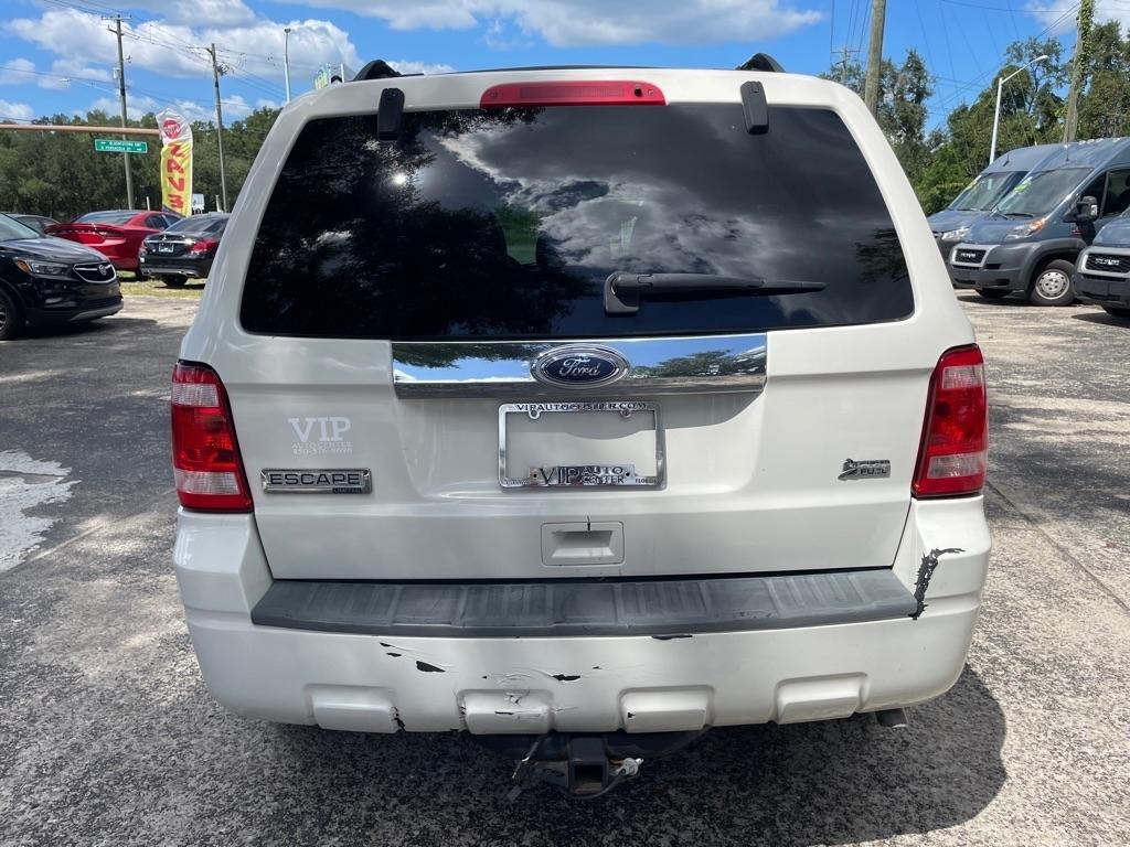 Ford Escape photo 4