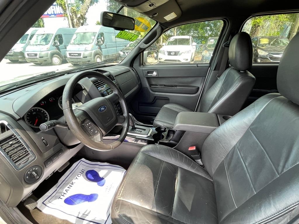 Ford Escape photo 5