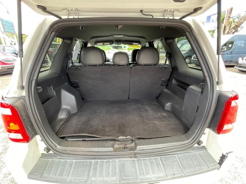Ford Escape photo 7