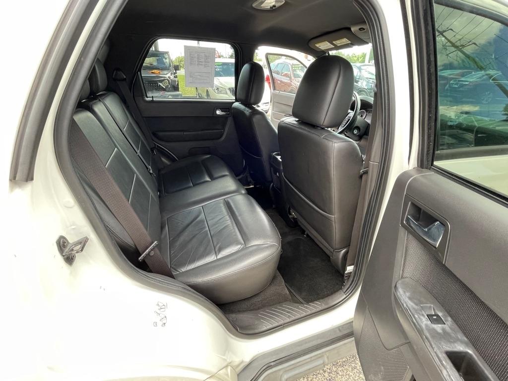 Ford Escape photo 9