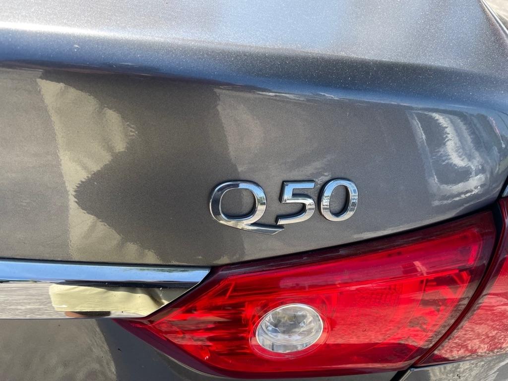 Infiniti Q50 photo 7
