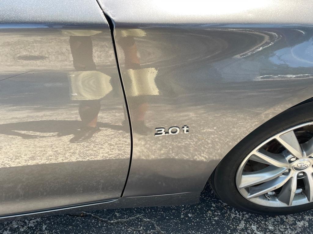 Infiniti Q50 photo 8