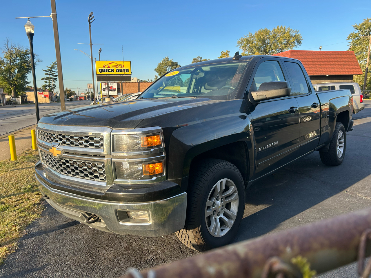 Chevrolet Silverado 1500 4WD Double Cab 143.5" LT w/1LT 2015 Chevrolet Silverado 1500 4WD Double Cab 143.5" LT w/1LT 2015