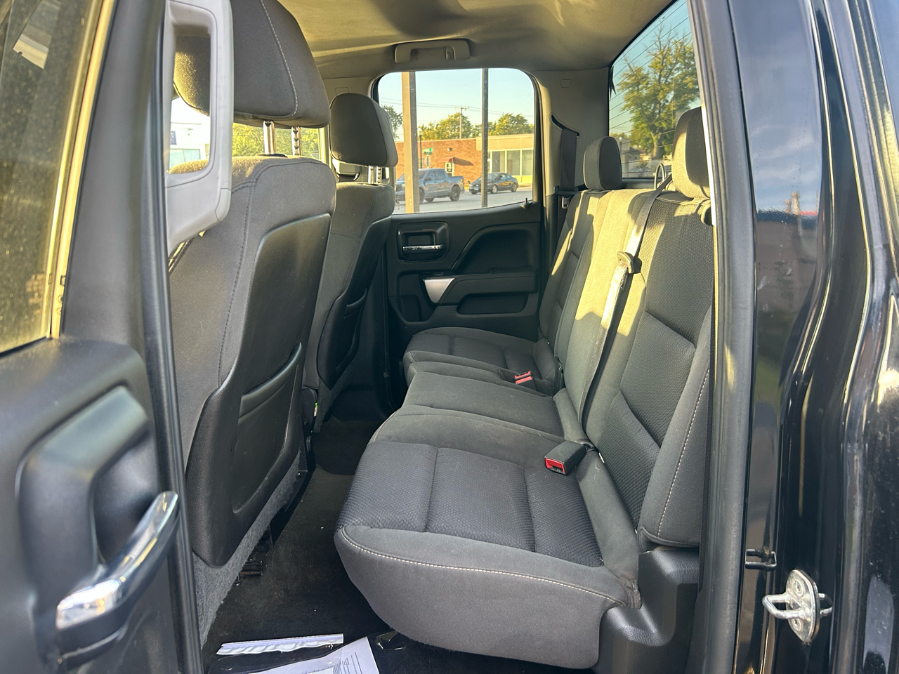 Chevrolet Silverado 1500 4WD Double Cab 143.5" LT w/1LT 2015 Chevrolet Silverado 1500 4WD Double Cab 143.5" LT w/1LT 2015