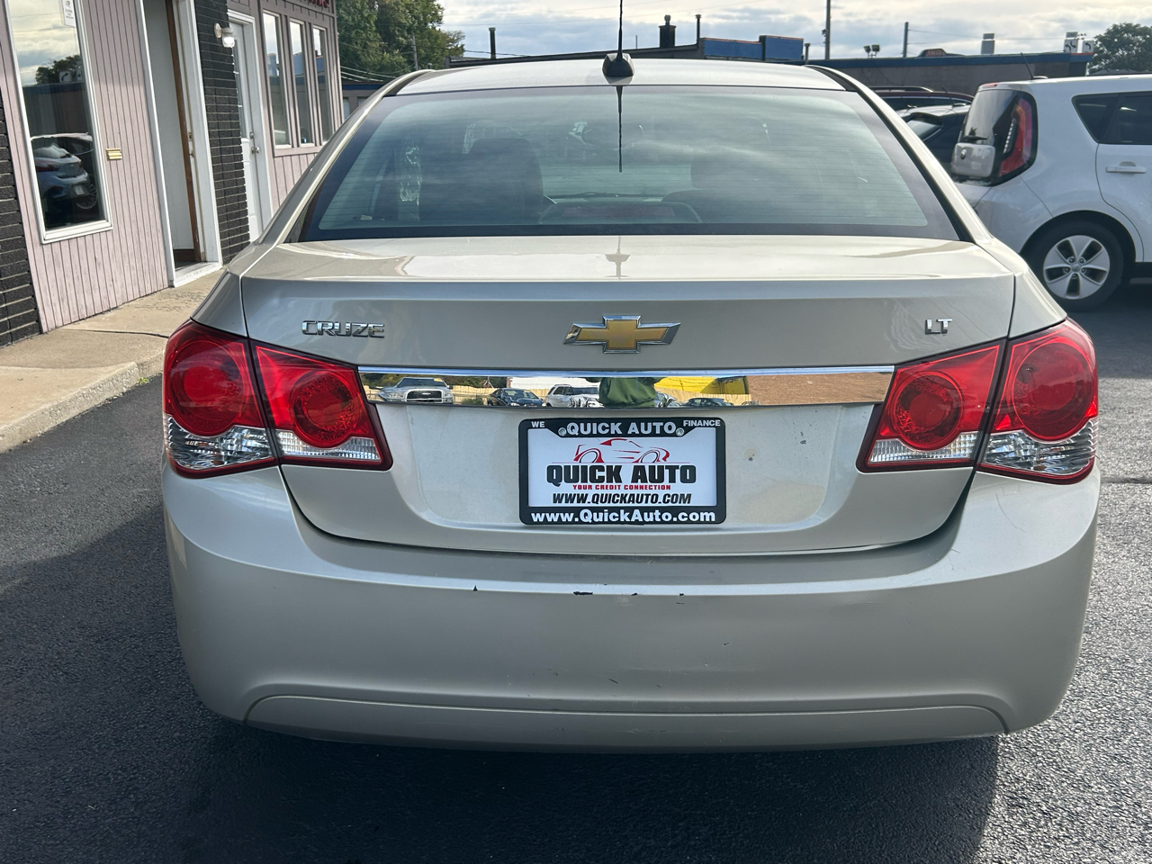 Chevrolet Cruze Limited 4dr Sdn Auto LT w/1LT 2016 Chevrolet Cruze Limited 4dr Sdn Auto LT w/1LT 2016