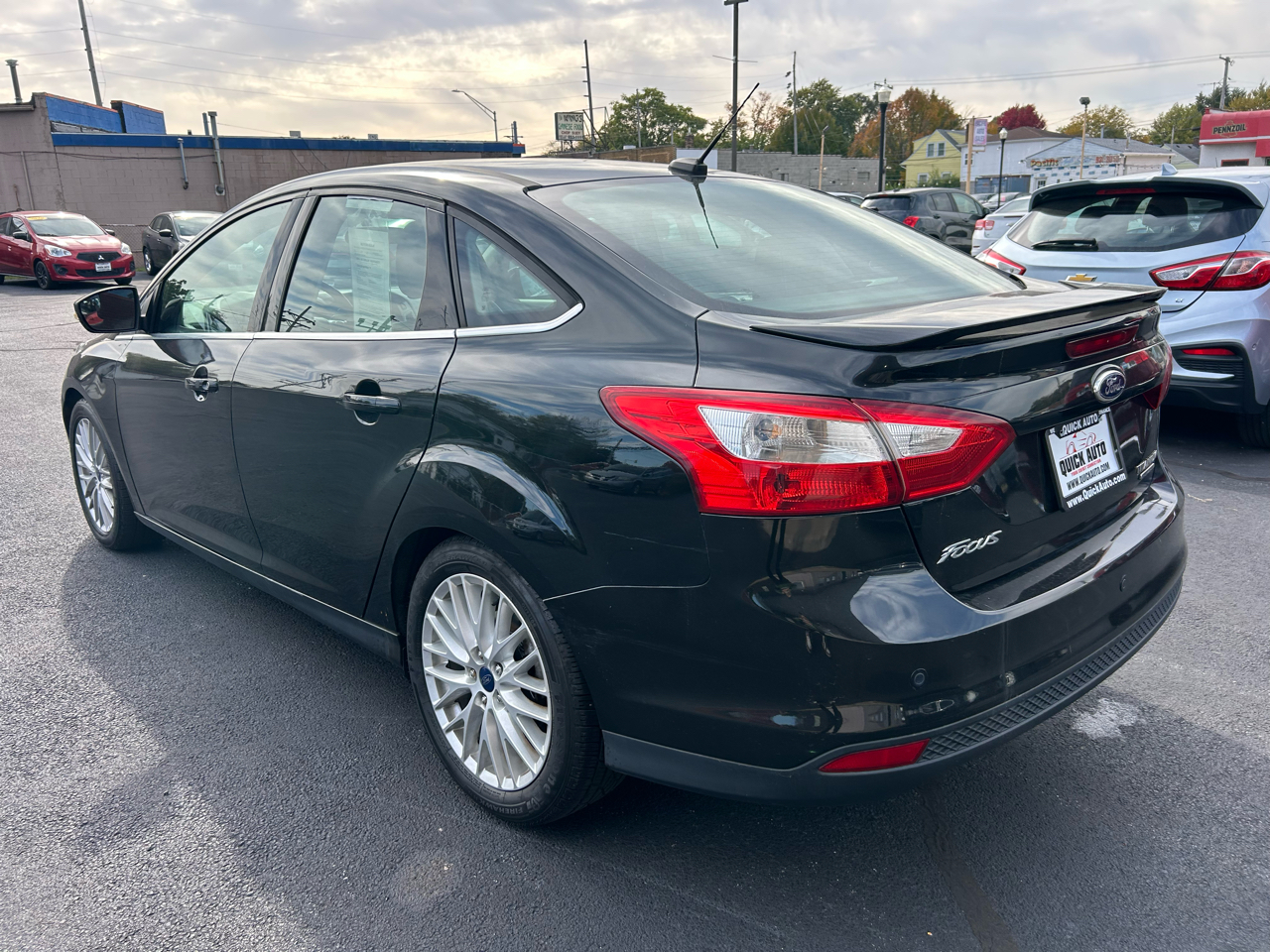 Ford Focus 4dr Sdn Titanium 2014 Ford Focus 4dr Sdn Titanium 2014