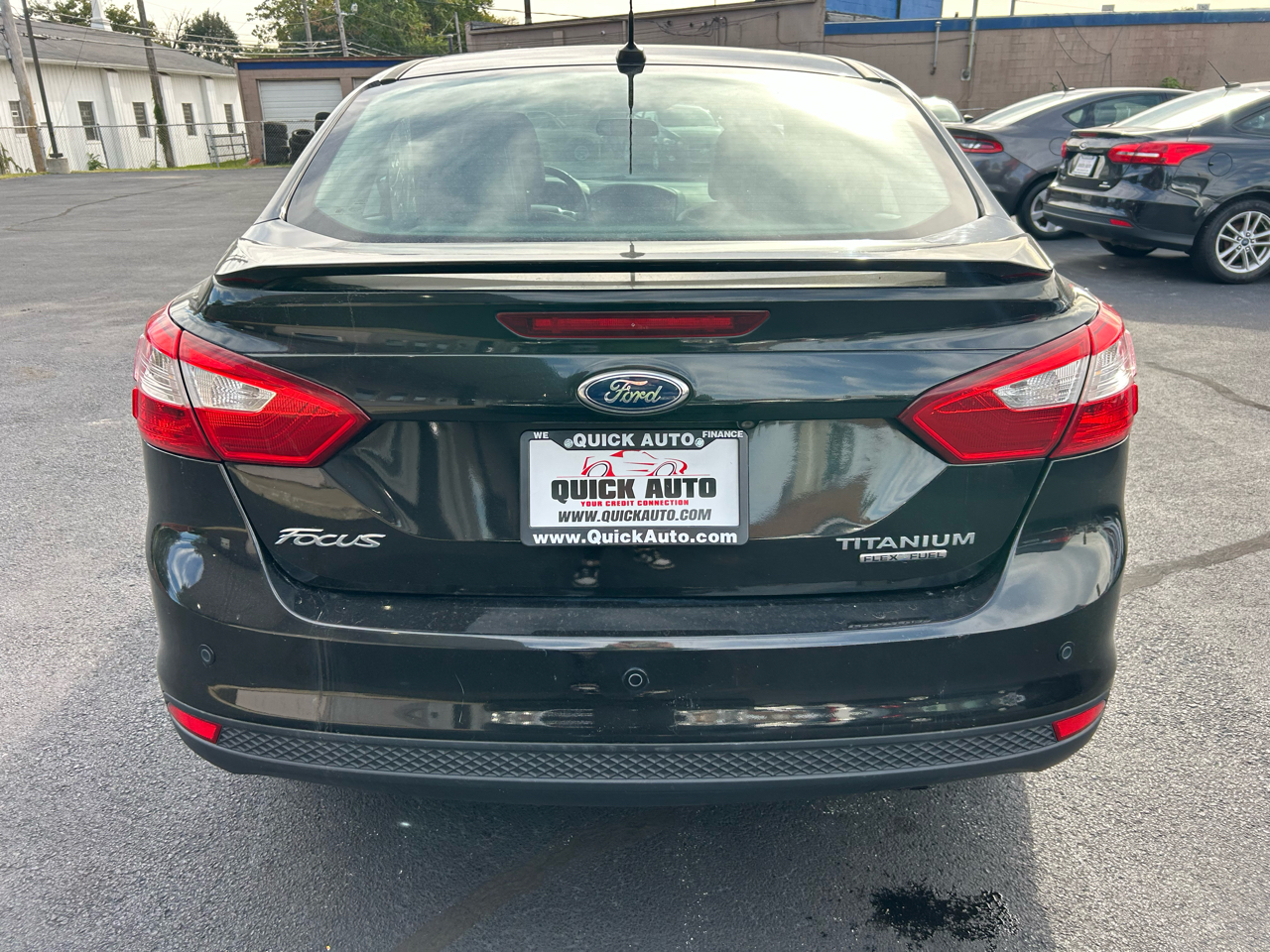 Ford Focus 4dr Sdn Titanium 2014 Ford Focus 4dr Sdn Titanium 2014