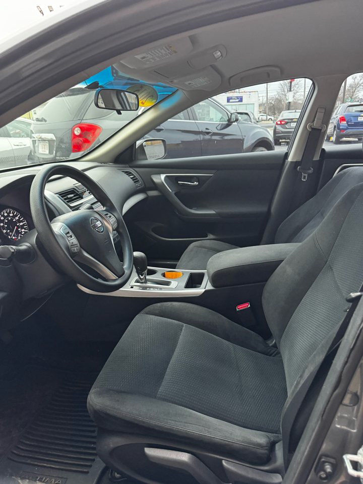Nissan Altima 4dr Sdn I4 2.5 S 2015