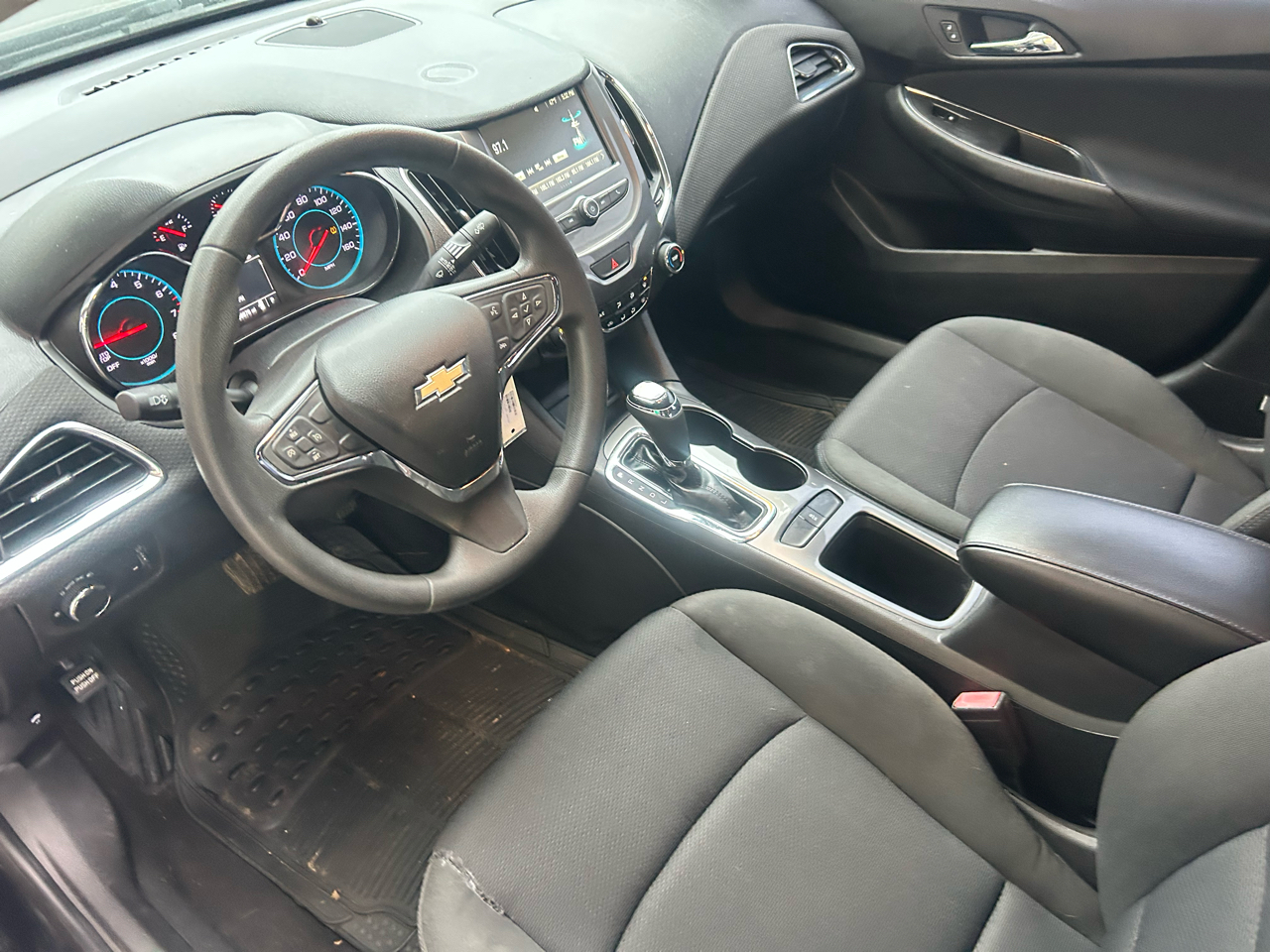 Chevrolet Cruze 4dr Sdn 1.4L LT w/1SD 2017