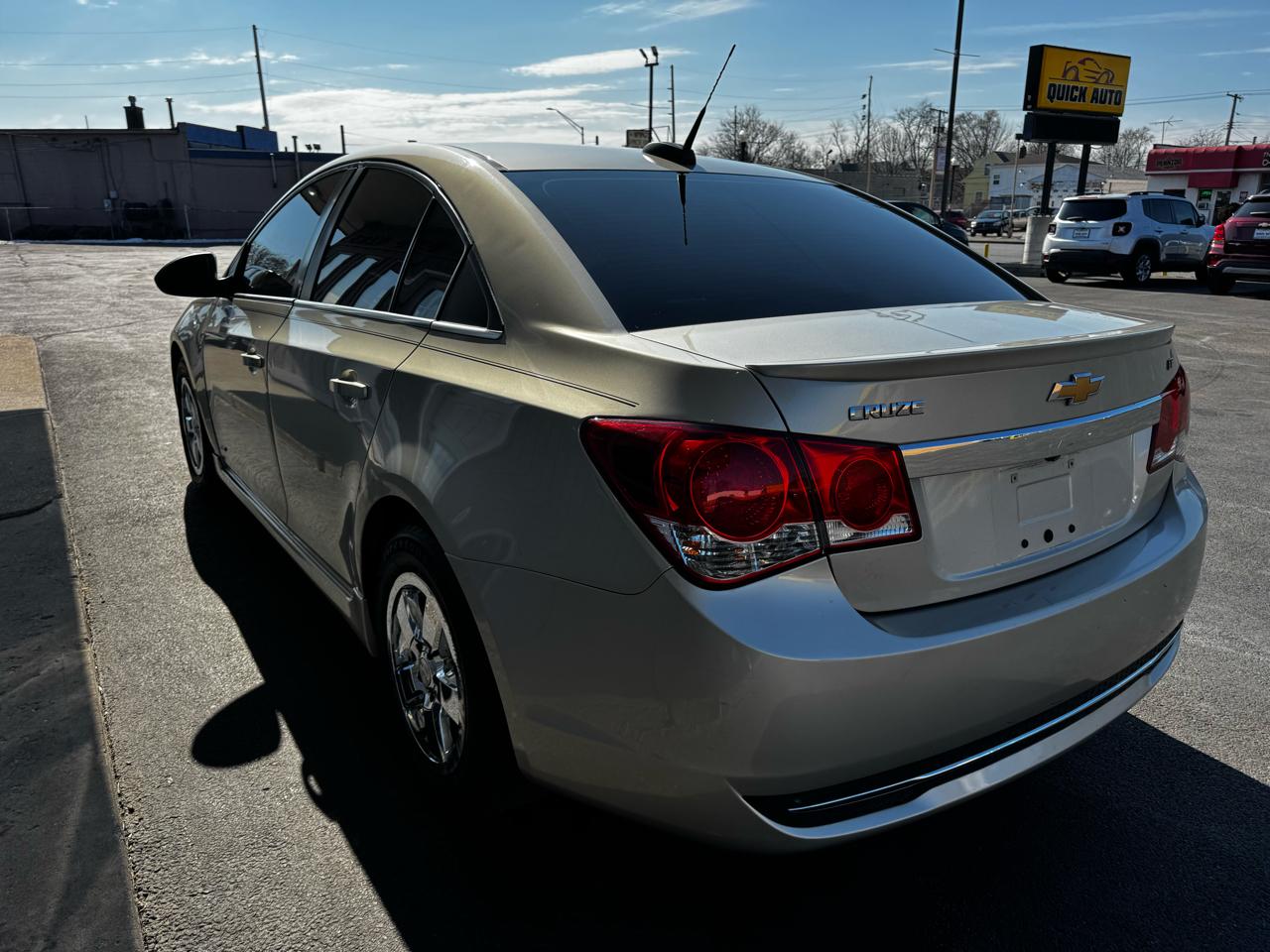 Chevrolet Cruze Limited 4dr Sdn Auto LT w/1LT 2016