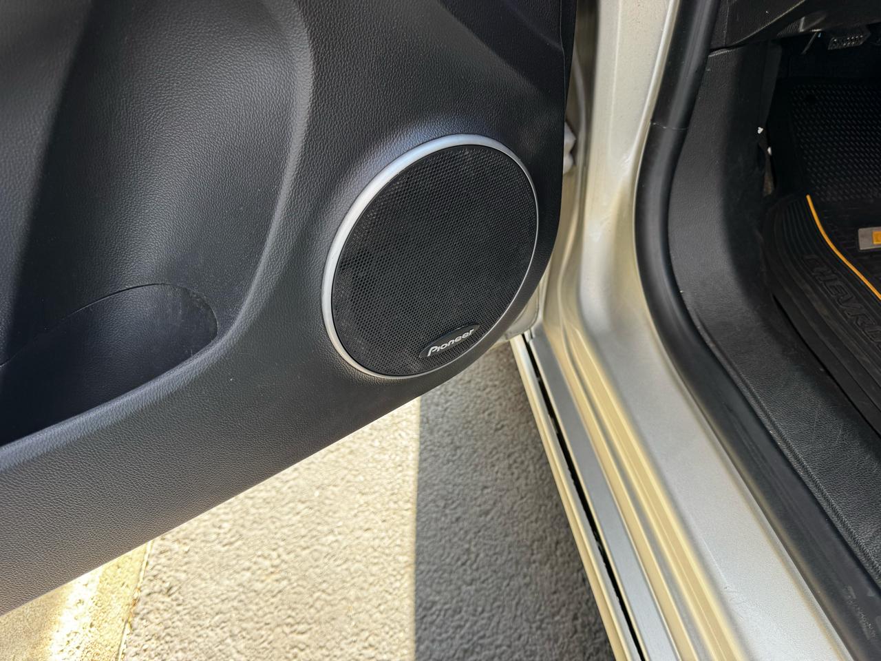 Chevrolet Cruze Limited 4dr Sdn Auto LT w/1LT 2016