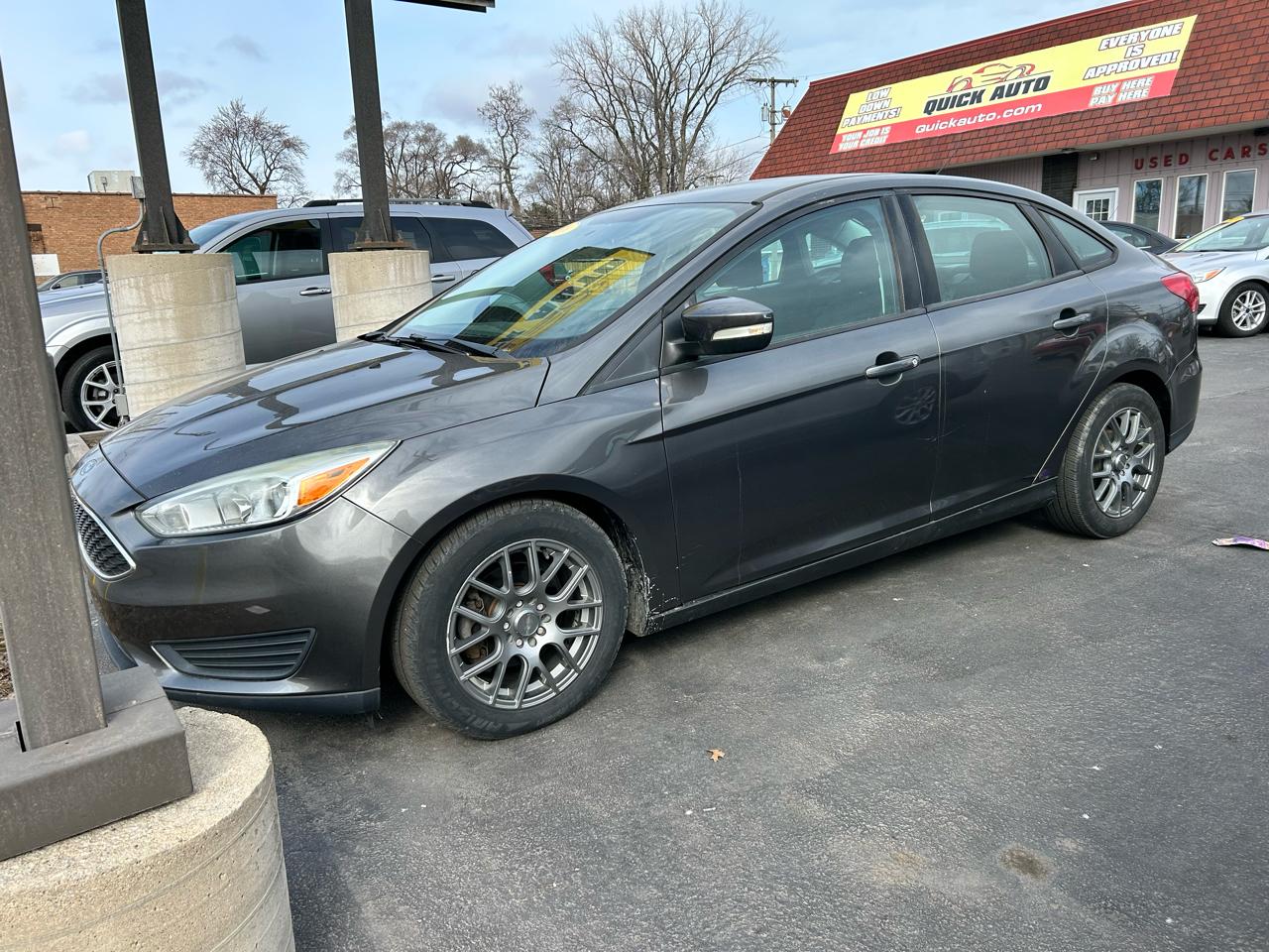 Ford Focus 4dr Sdn SE 2016