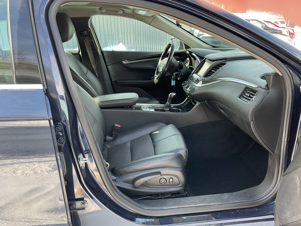 Chevrolet Impala 4dr Sdn LT w/1LT 2017