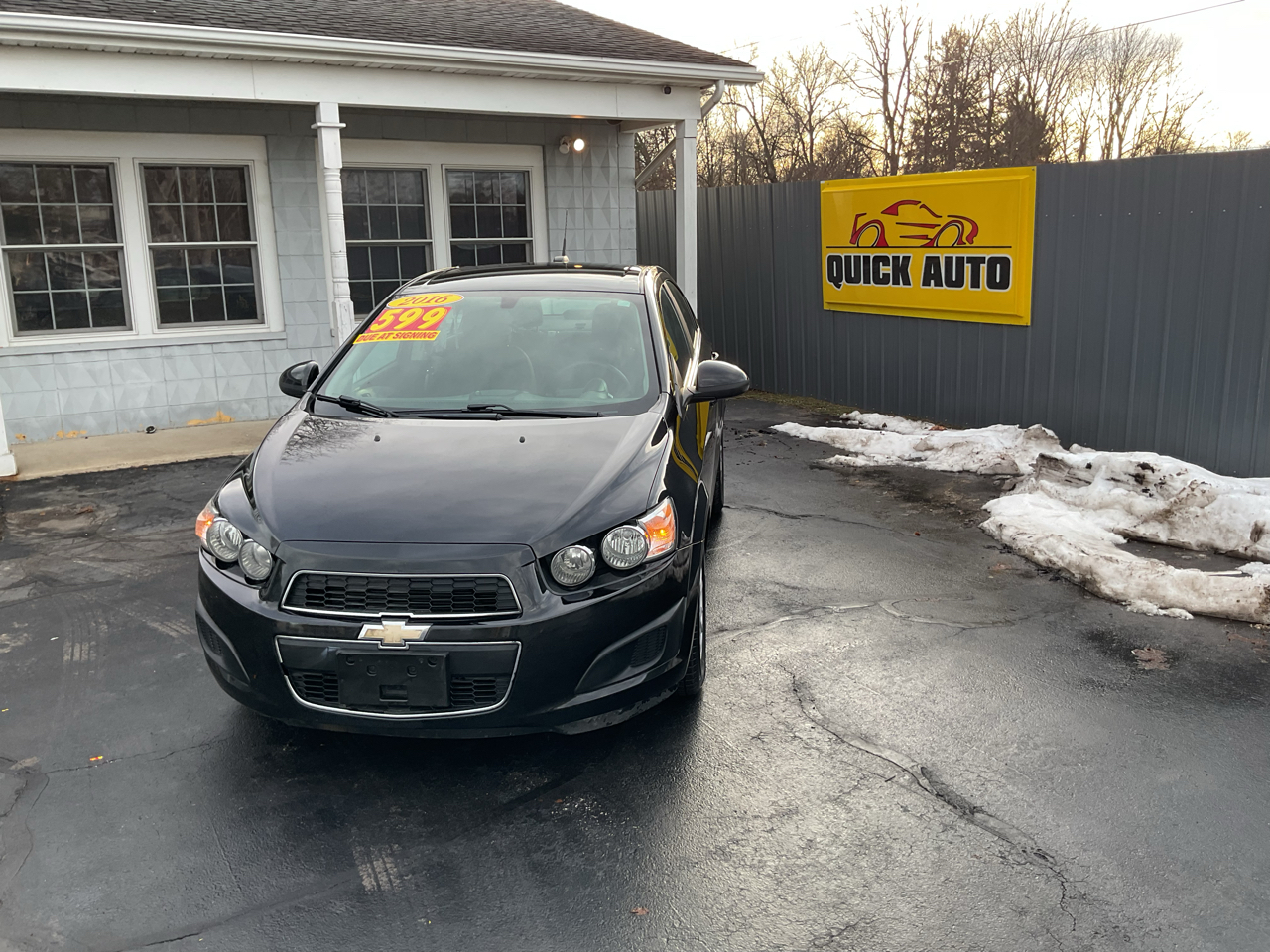 2016 Chevrolet Sonic 4dr Sdn Auto LT