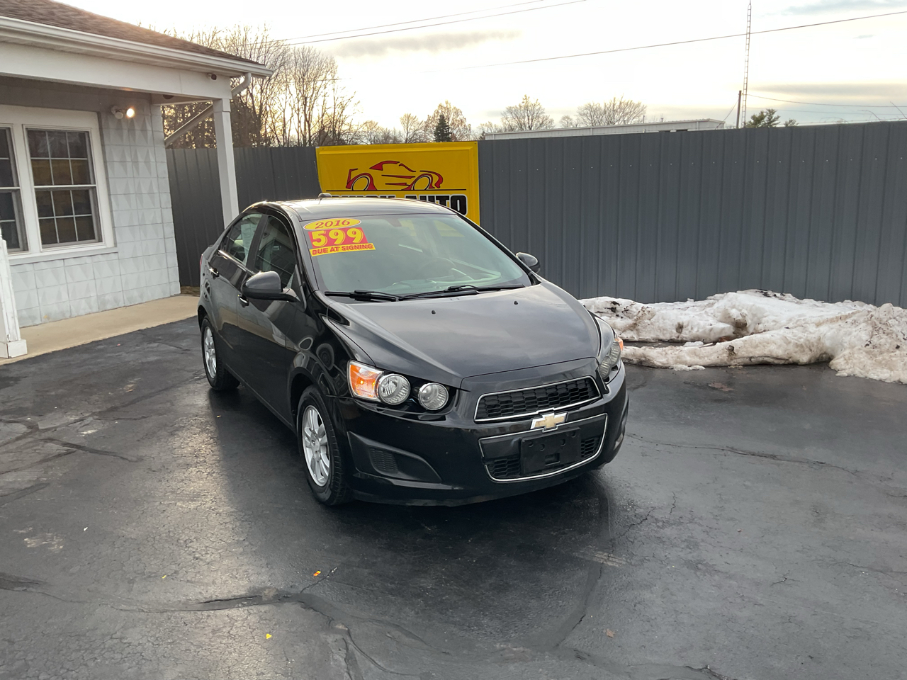 Chevrolet Sonic 4dr Sdn Auto LT 2016