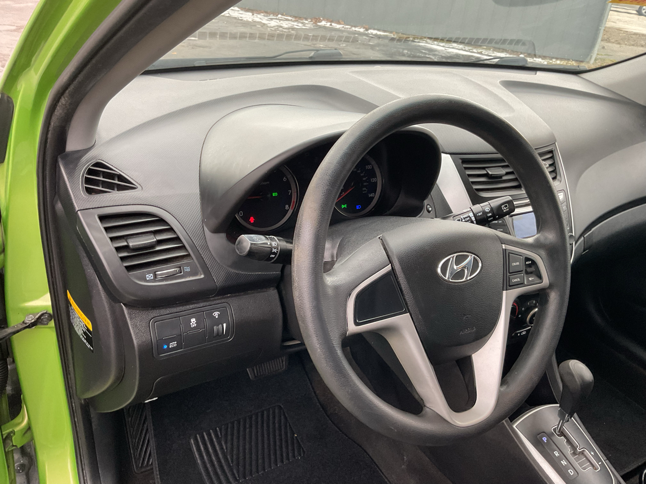 Hyundai Accent 5dr HB Auto GS 2014