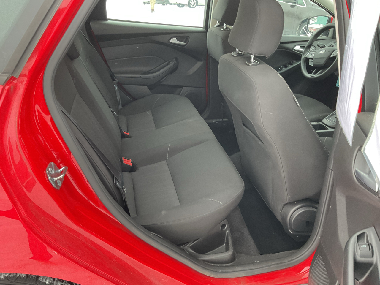 Ford Focus SE Sedan 2017