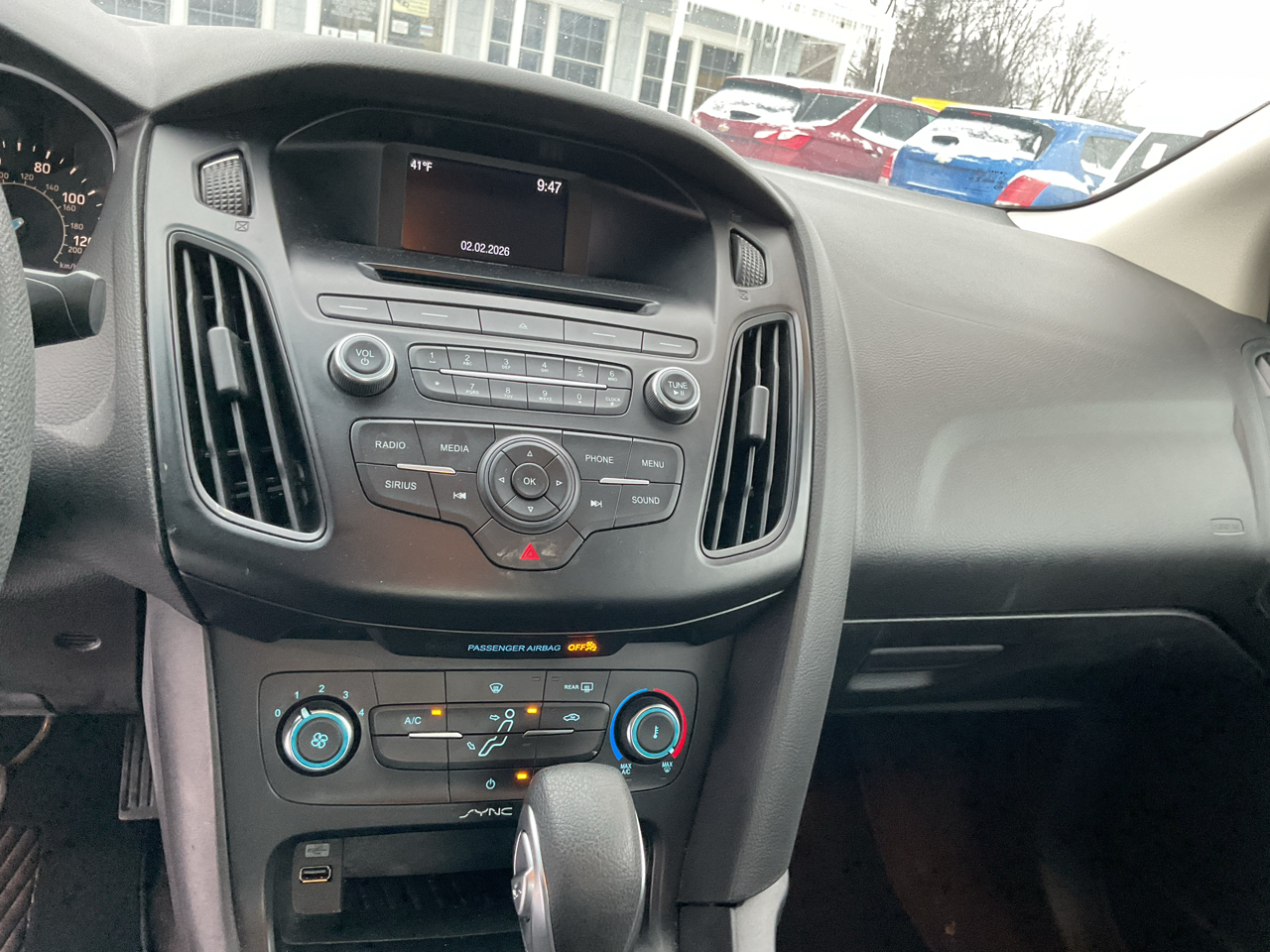 Ford Focus SE Sedan 2017