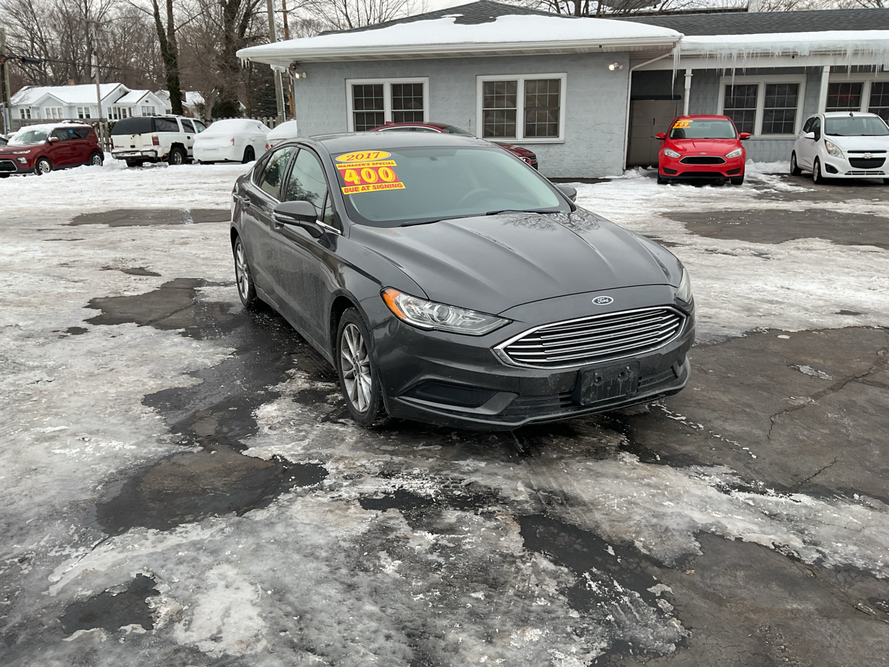 2017 Ford Fusion SE FWD