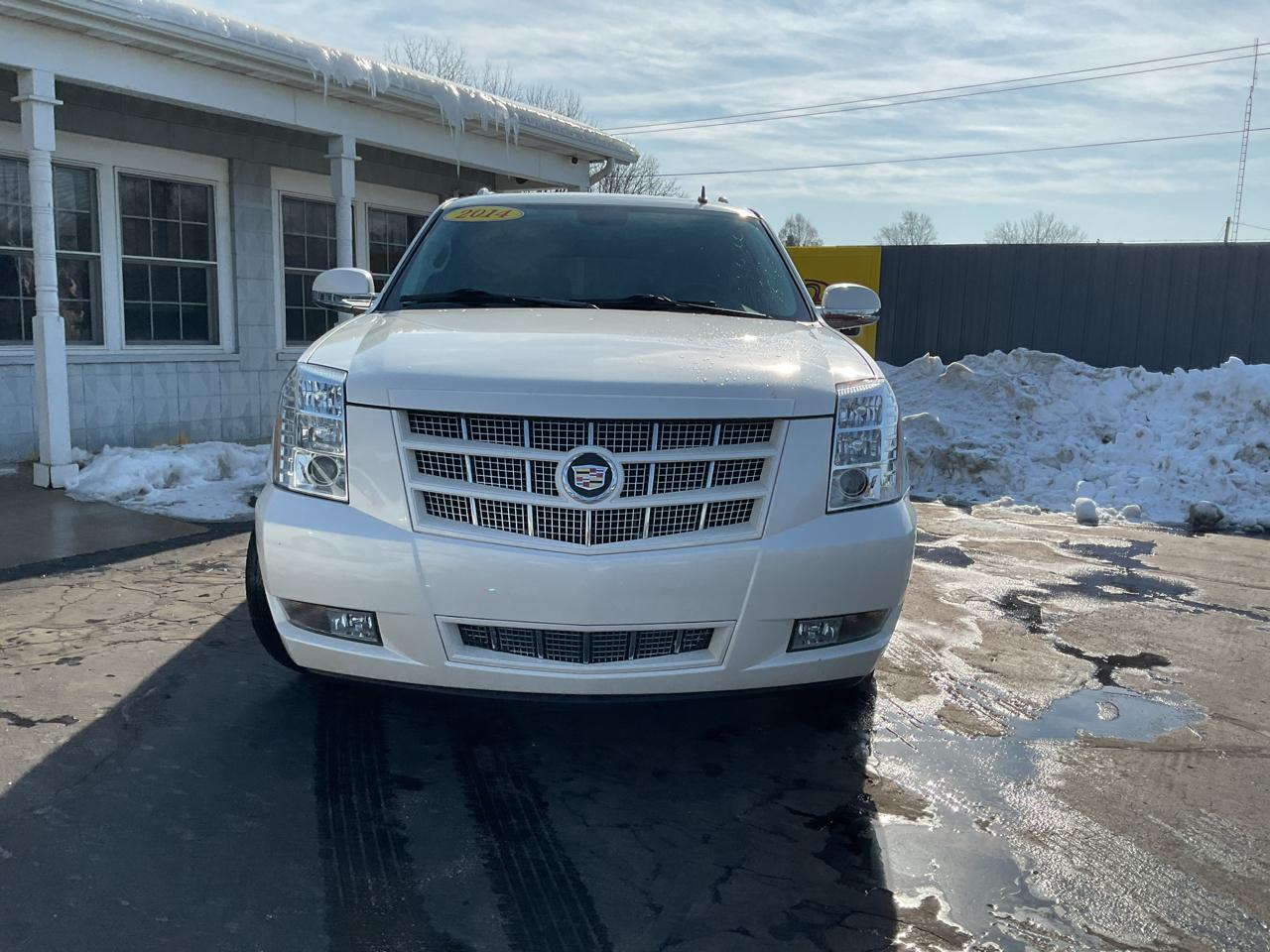 Cadillac Escalade ESV AWD 4dr Premium 2014