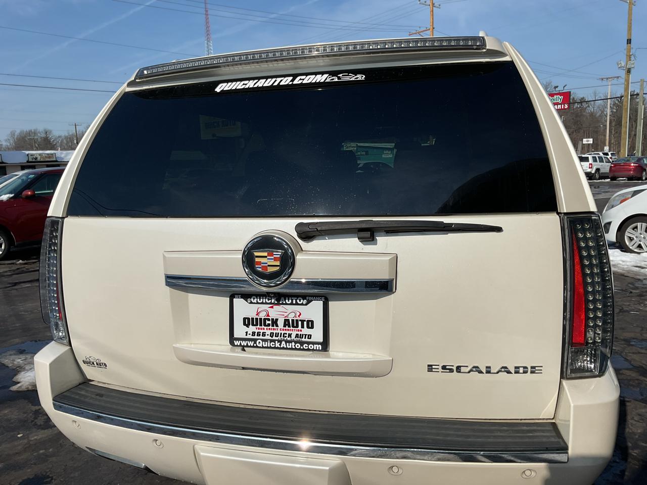 Cadillac Escalade ESV AWD 4dr Premium 2014