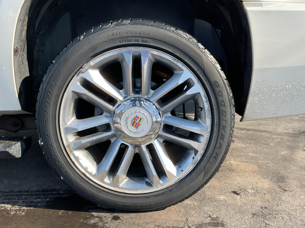 Cadillac Escalade ESV AWD 4dr Premium 2014