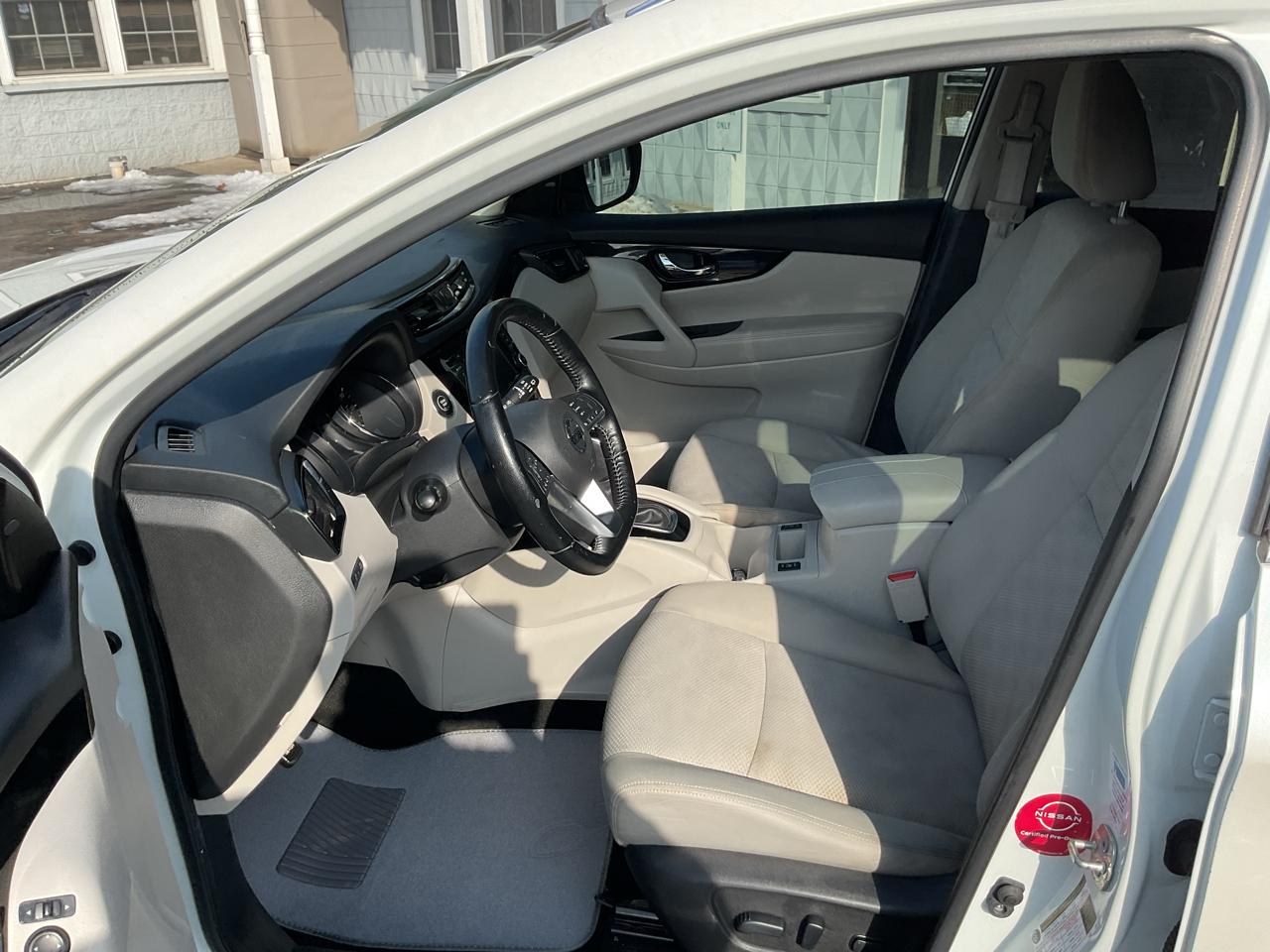 Nissan Rogue Sport FWD SV 2020