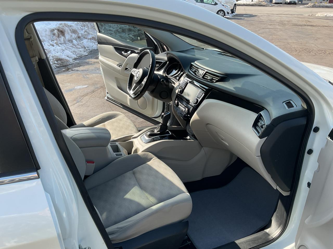 Nissan Rogue Sport FWD SV 2020