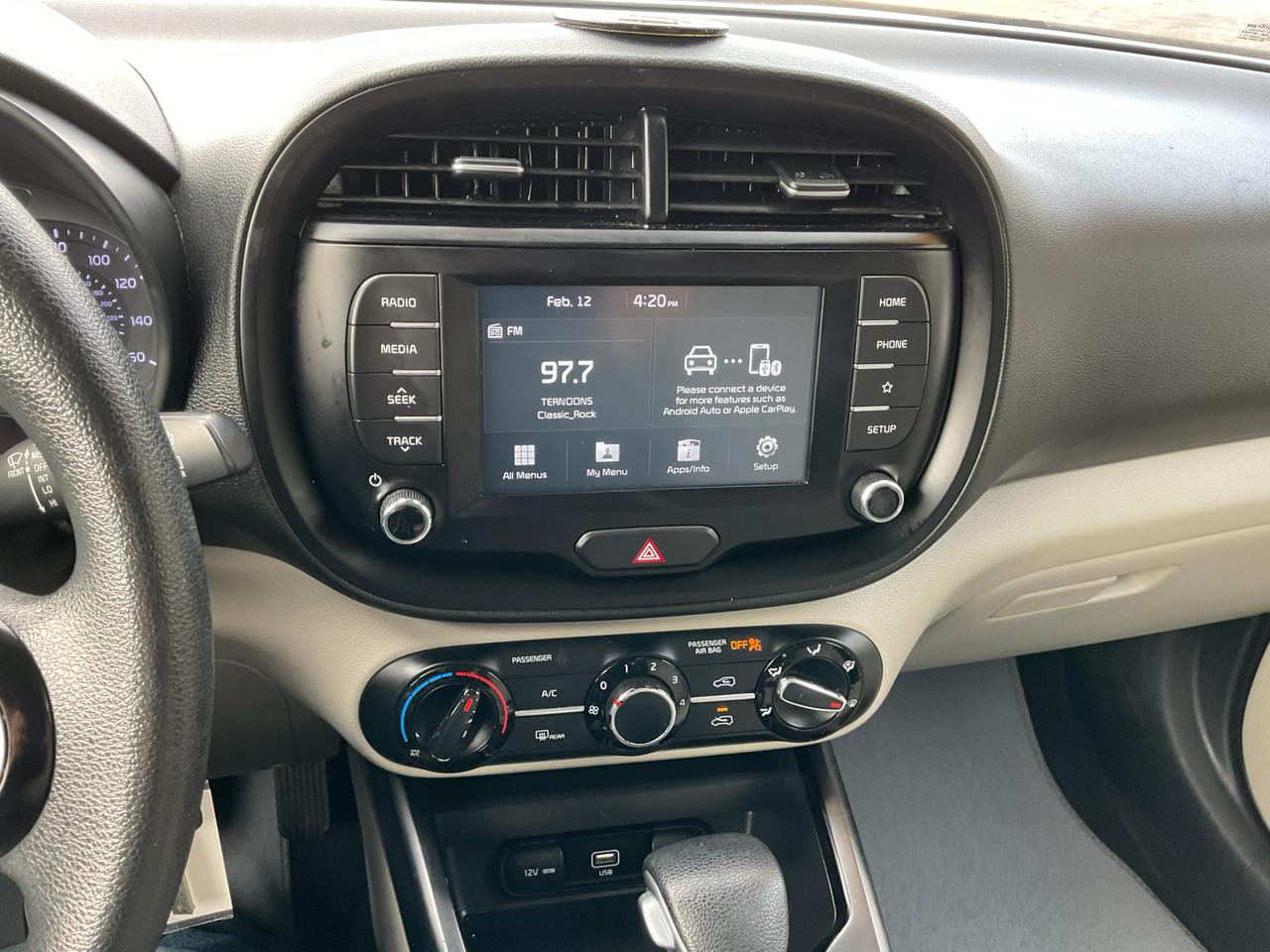 Kia Soul LX IVT 2020