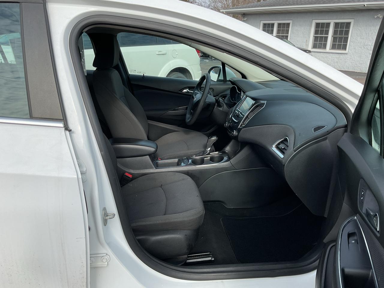 Chevrolet Cruze 4dr Sdn 1.4L LT w/1SD 2018