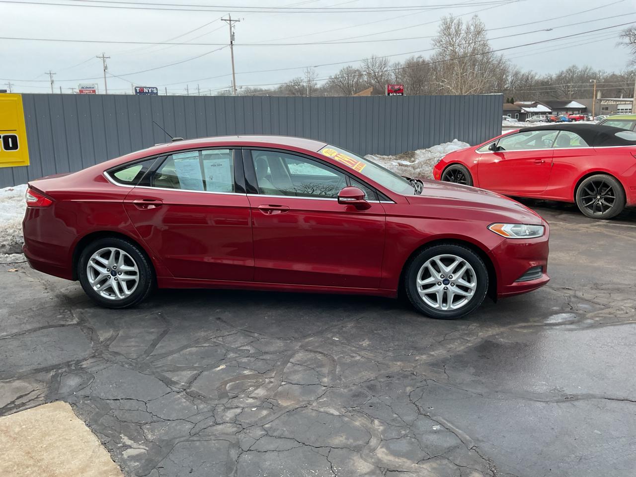 Ford Fusion 4dr Sdn SE FWD 2015