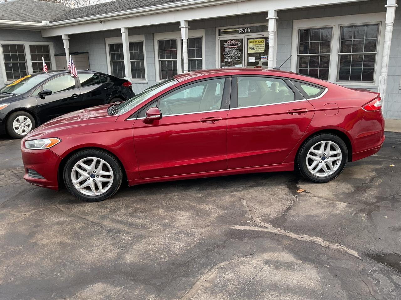 Ford Fusion 4dr Sdn SE FWD 2015