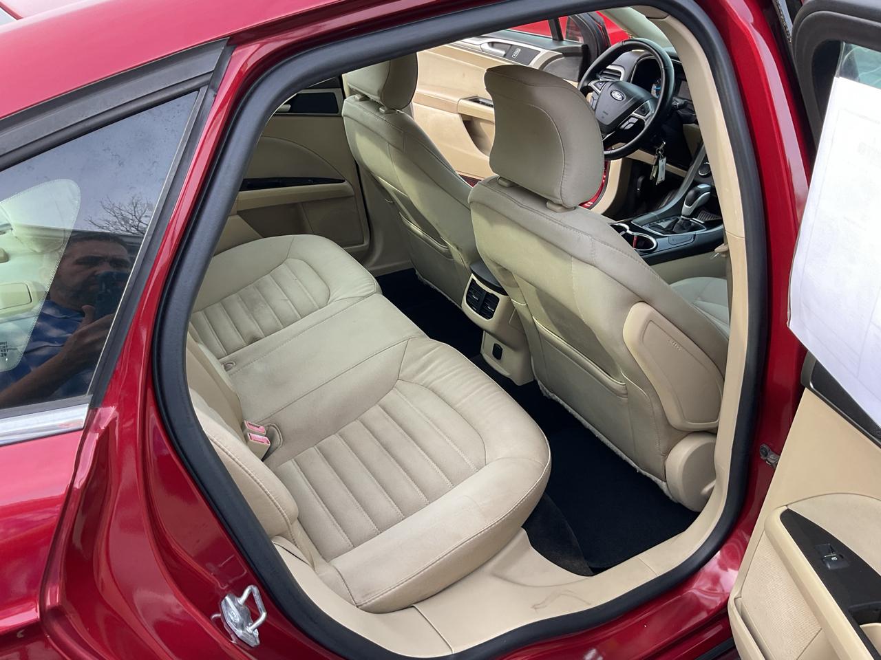 Ford Fusion 4dr Sdn SE FWD 2015