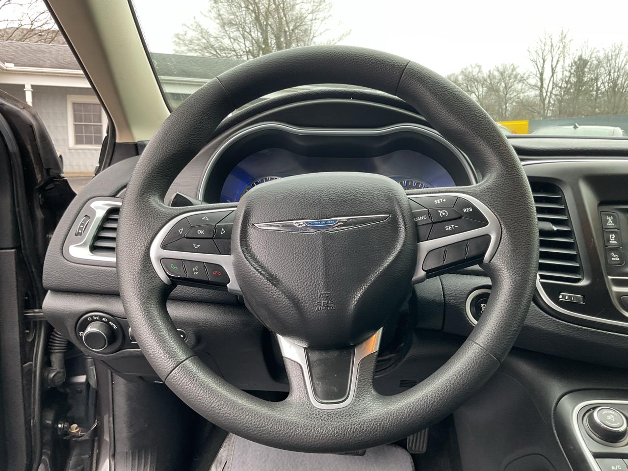 Chrysler 200 4dr Sdn Limited FWD 2016