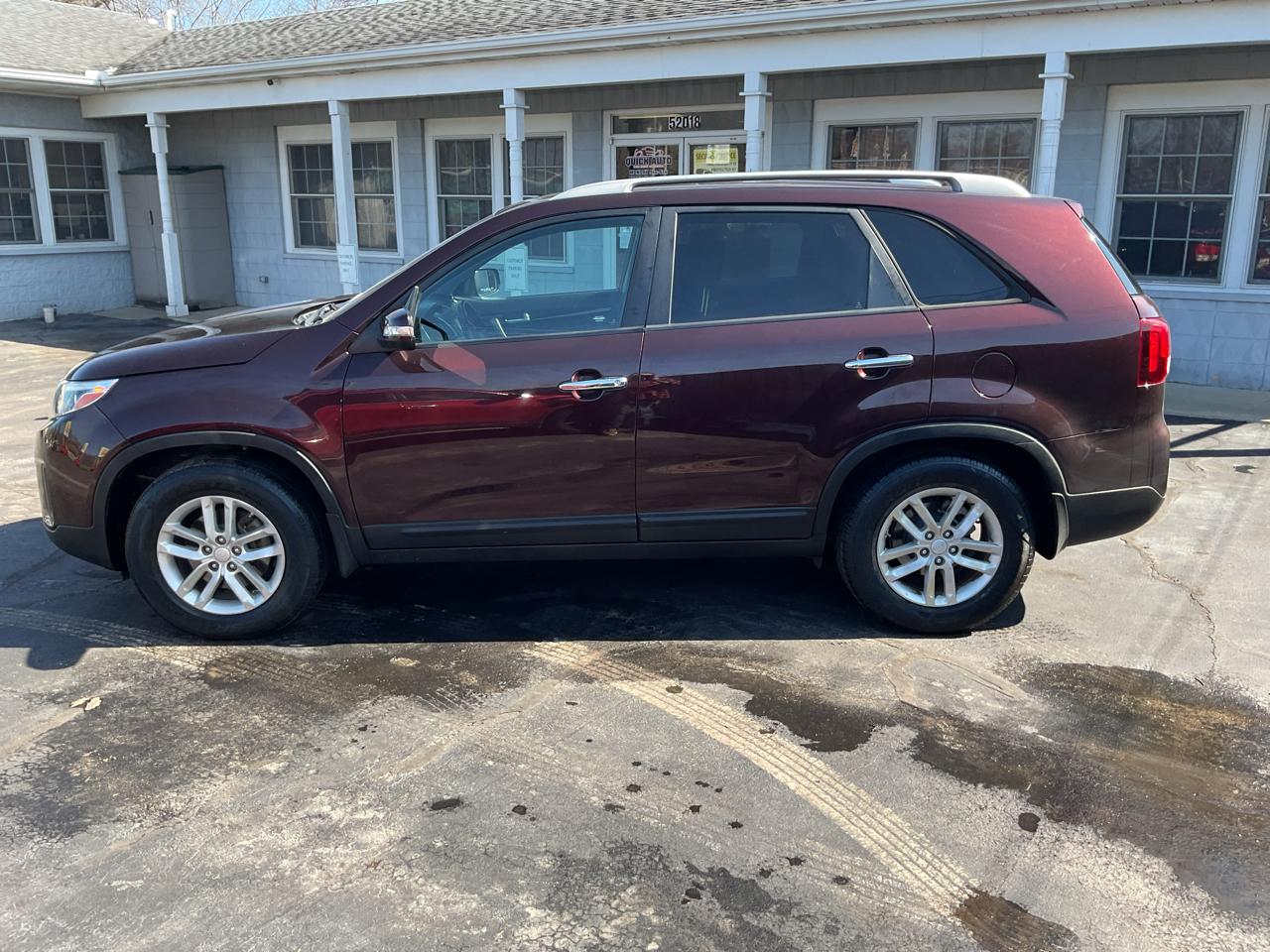 Kia Sorento 2WD 4dr V6 LX 2015