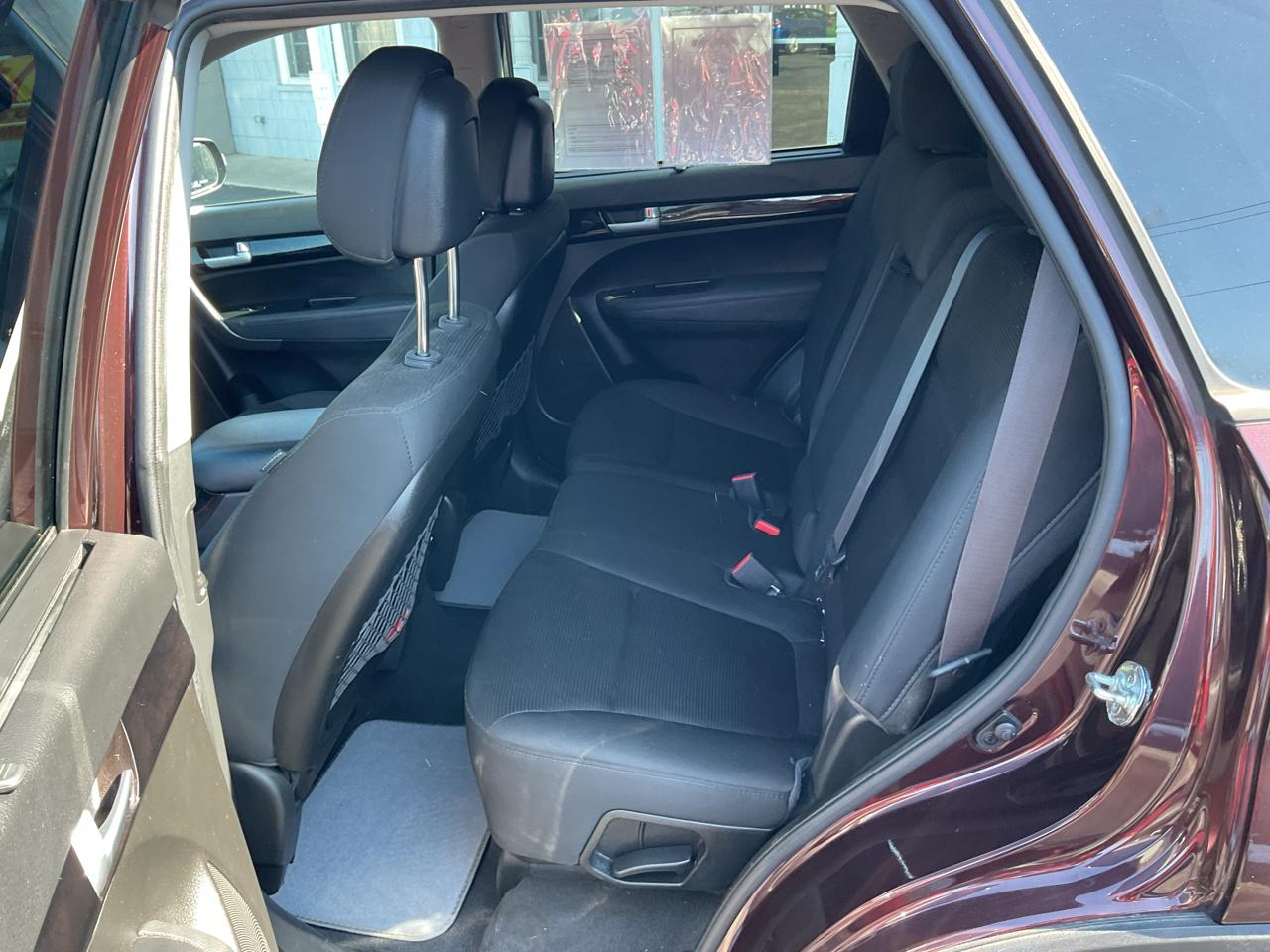 Kia Sorento 2WD 4dr V6 LX 2015