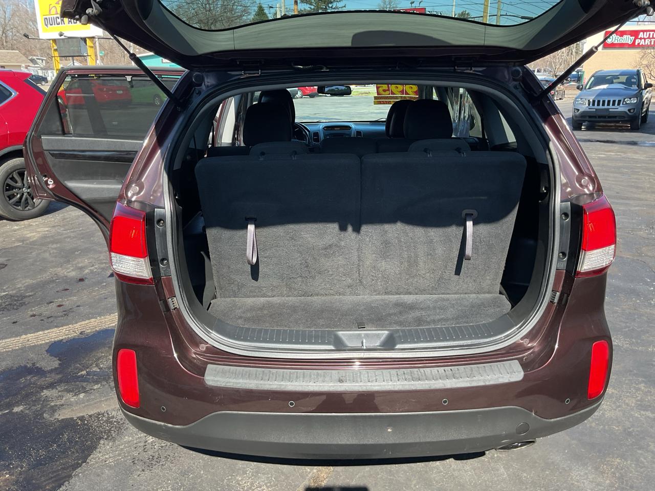 Kia Sorento 2WD 4dr V6 LX 2015