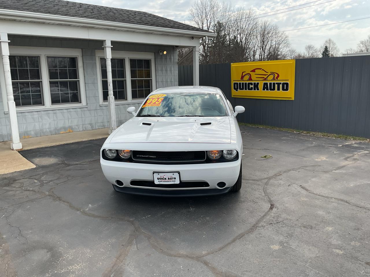 2014 Dodge Challenger 2dr Cpe SXT