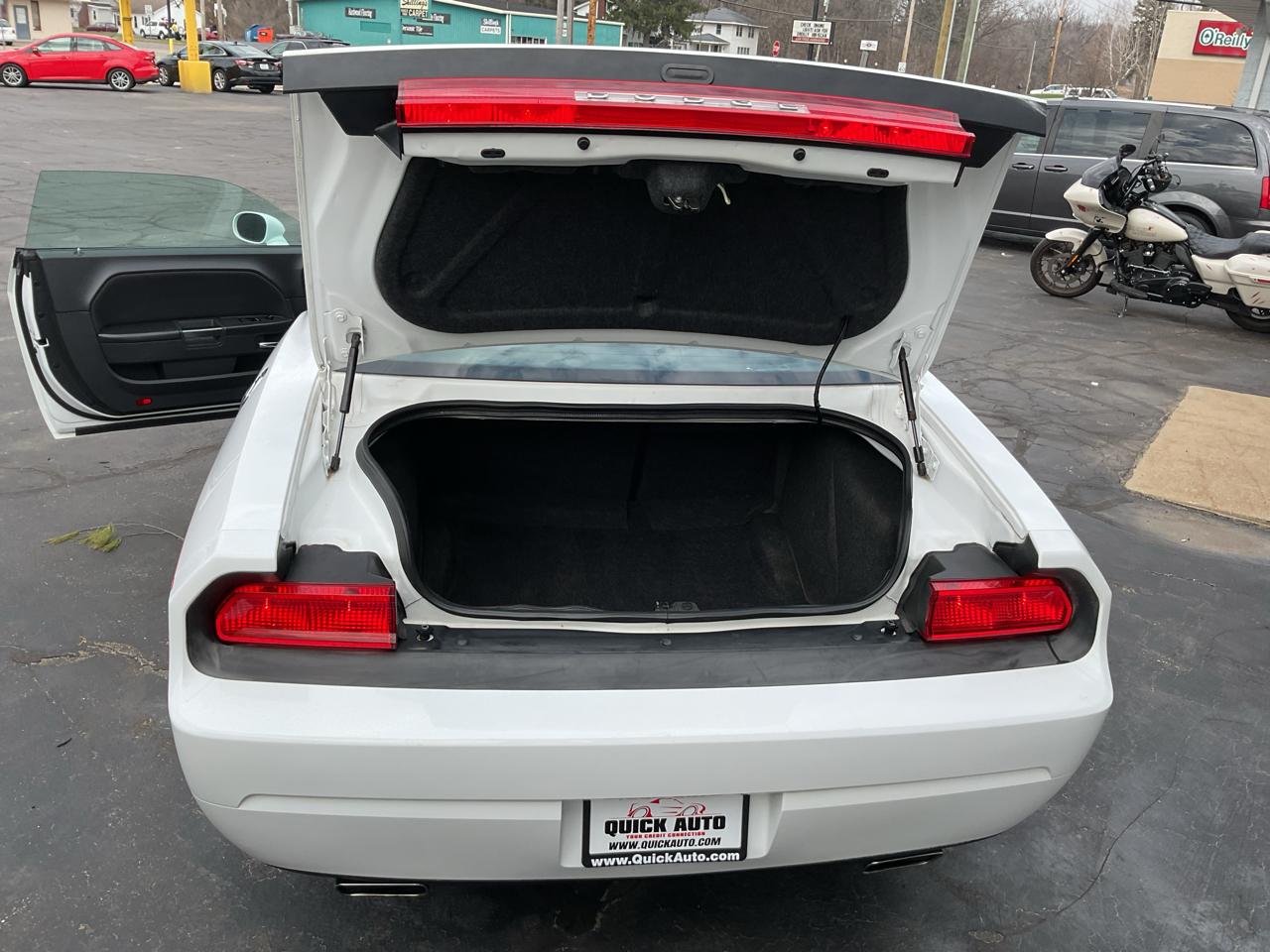 Dodge Challenger 2dr Cpe SXT 2014