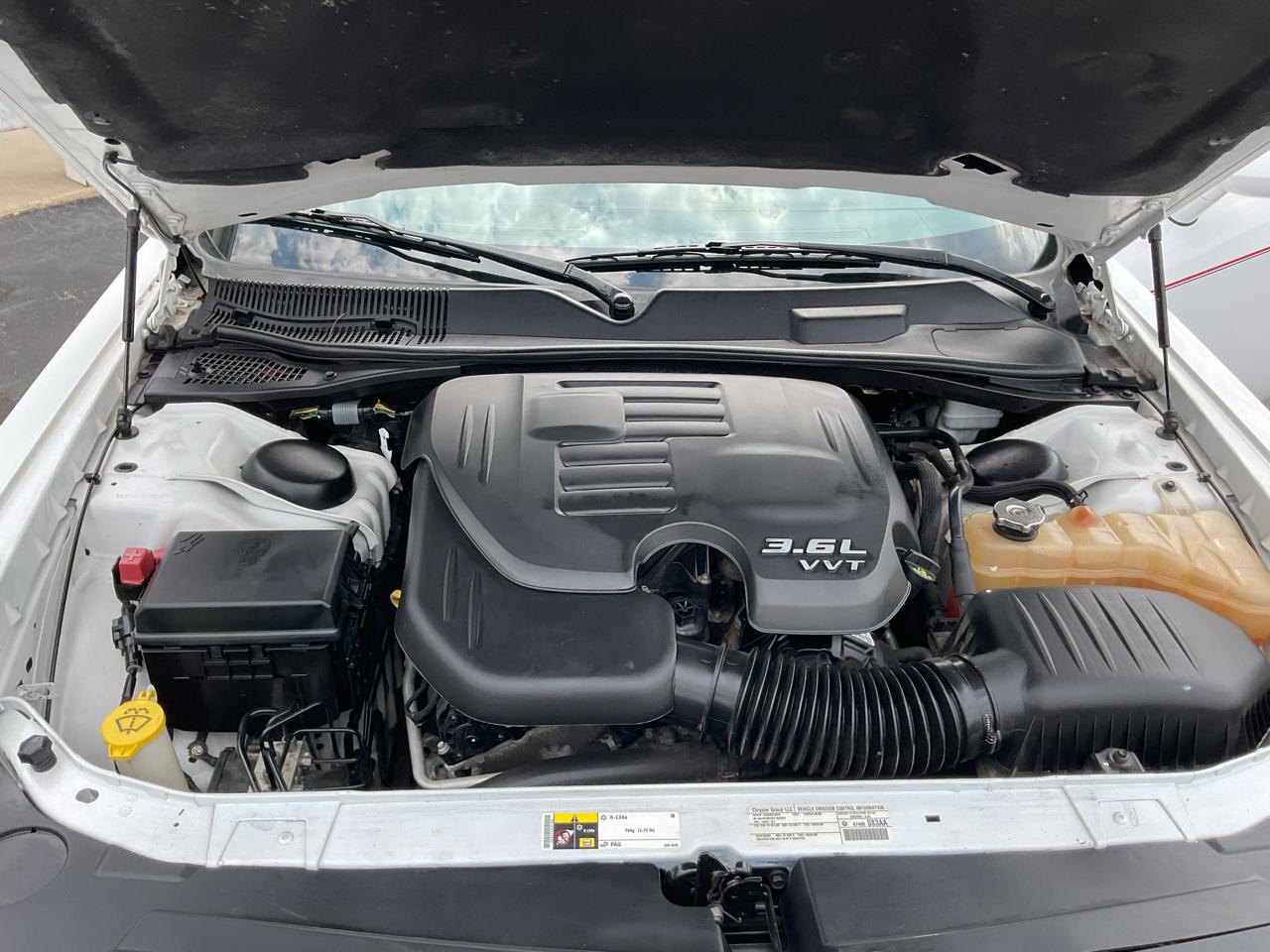 Dodge Challenger 2dr Cpe SXT 2014